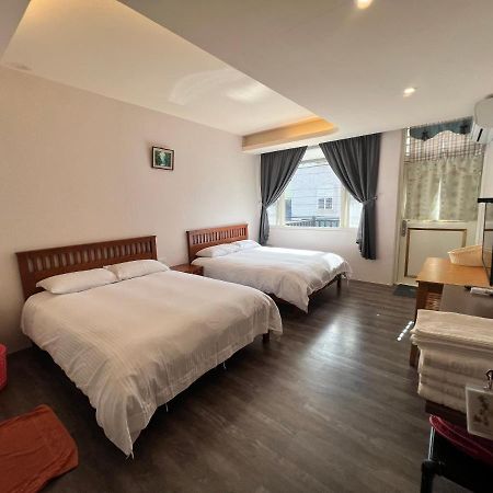 Golden Flower Homestay Yuli Exterior photo